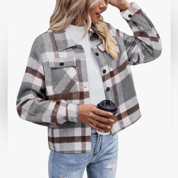 zeagoo Jackets & Blazers - Cropped Plaid Flannel Shacket